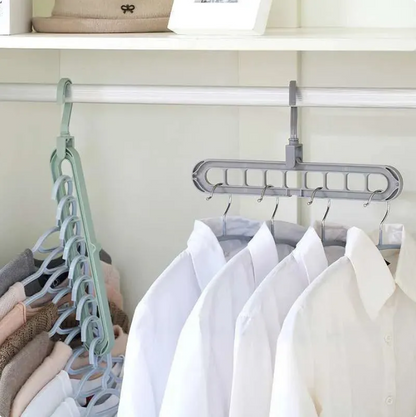 Cintre Gain de Place 9-en-1™ – Organiseur de Dressing Ultra Compact